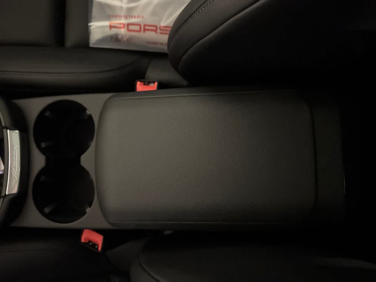 new 2026 Porsche Macan car