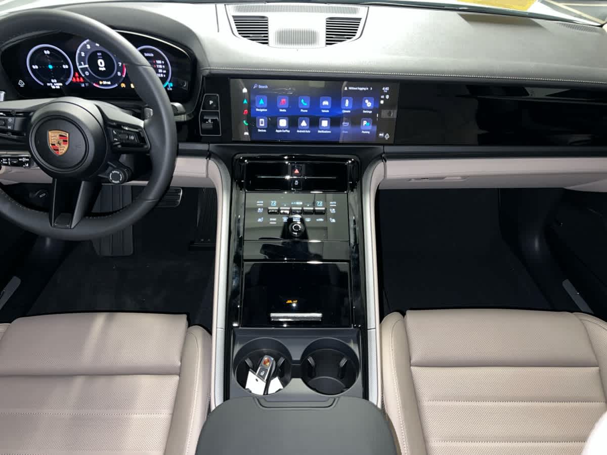new 2026 Porsche Panamera car