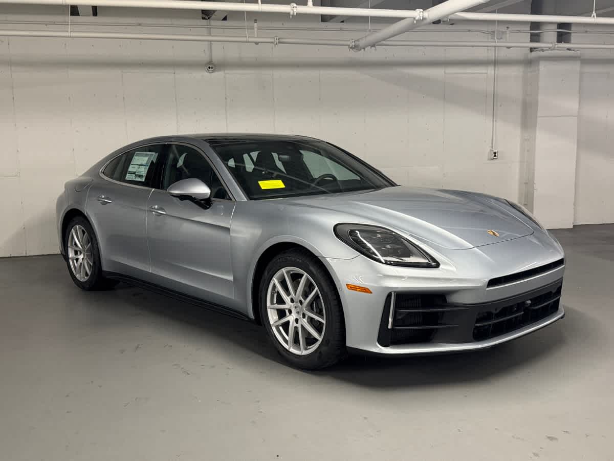 new 2026 Porsche Panamera car