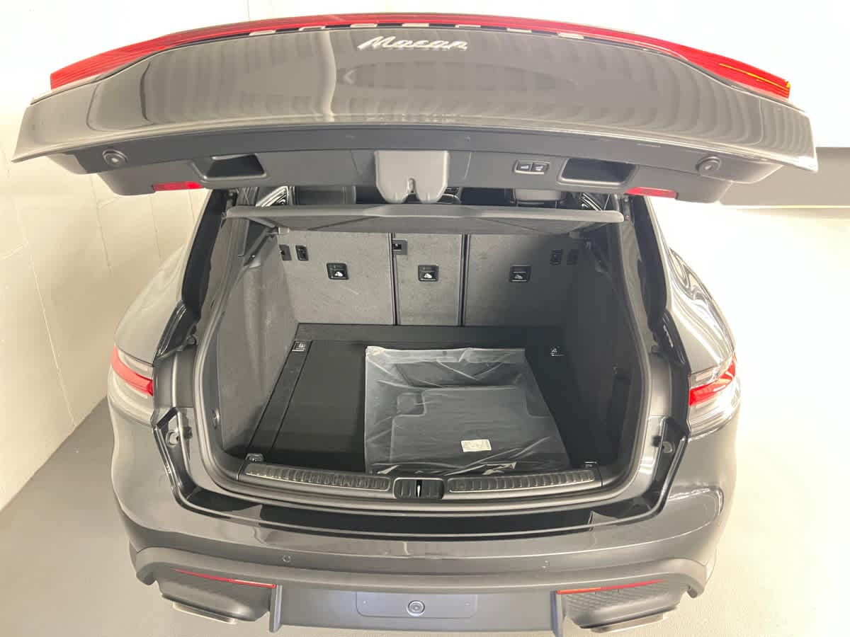 new 2026 Porsche Macan car