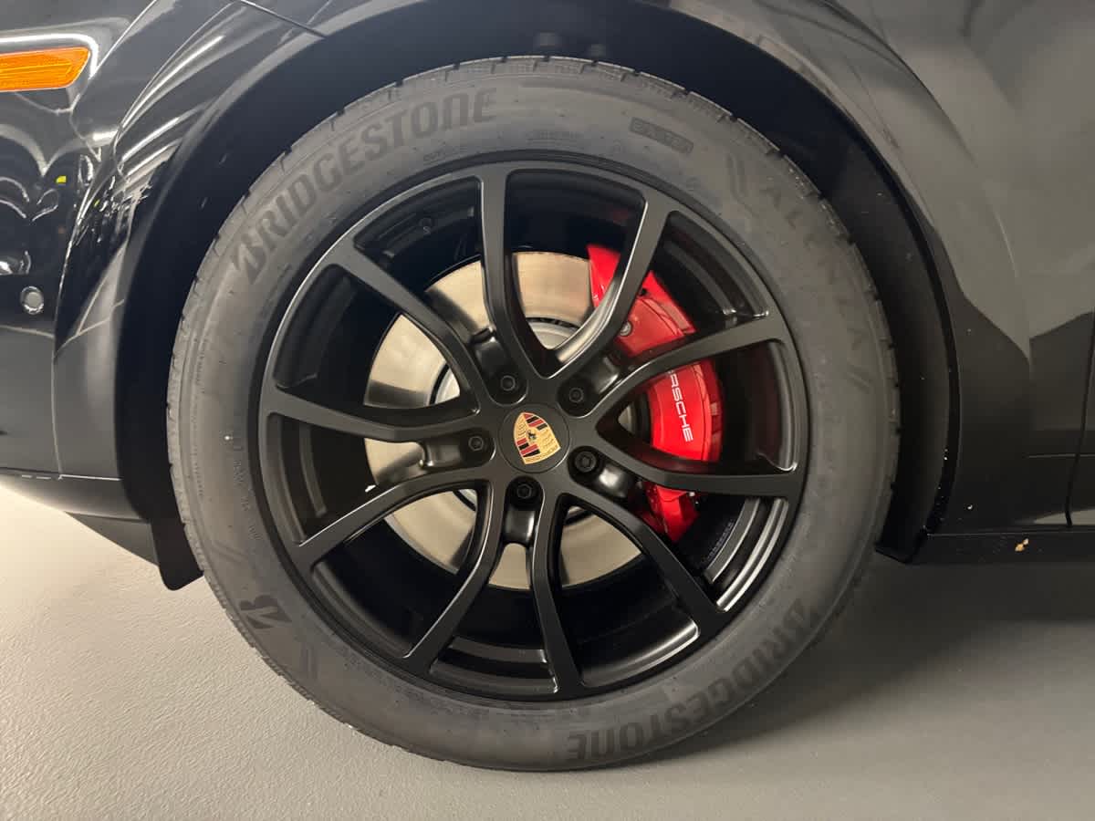 new 2026 Porsche Cayenne car