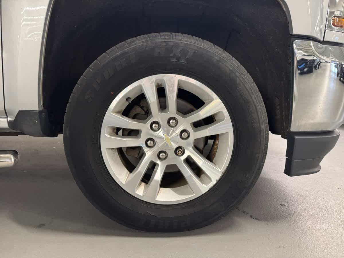 used 2018 Chevrolet Silverado 1500 car, priced at $25,998