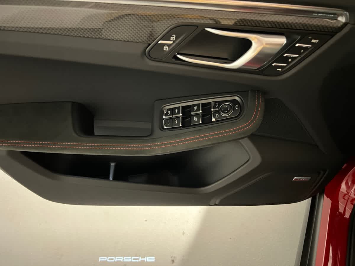 new 2026 Porsche Macan car