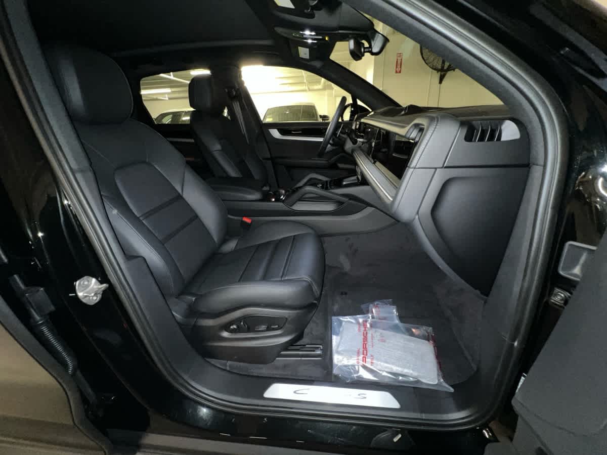 new 2026 Porsche Cayenne car