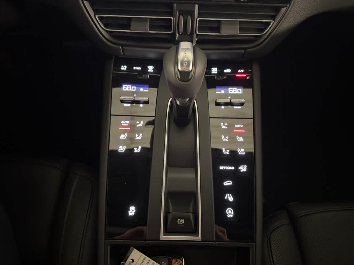 new 2026 Porsche Macan car