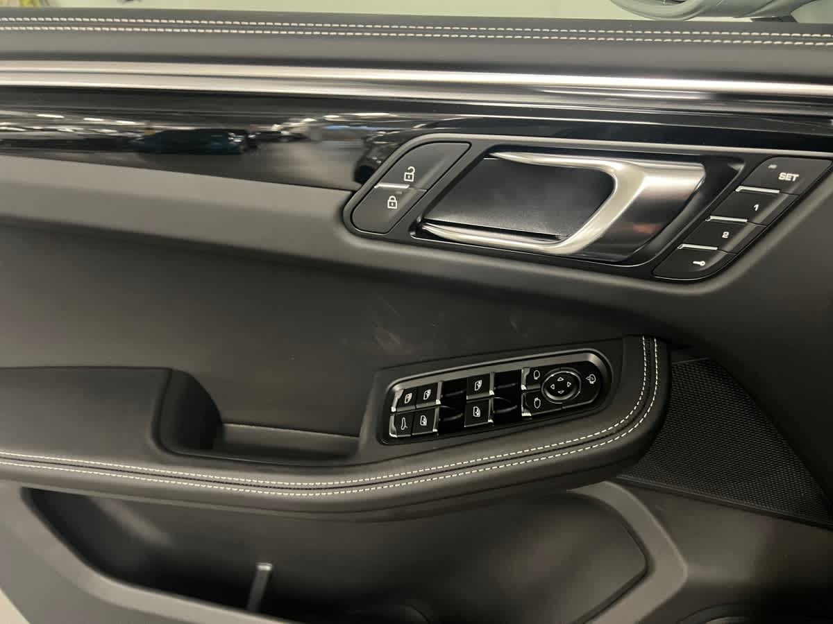 new 2026 Porsche Macan car