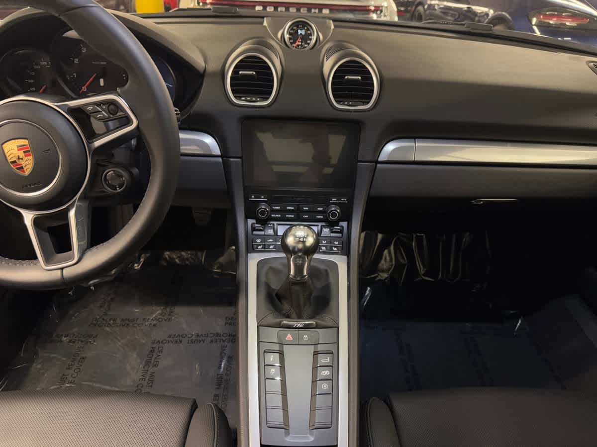 new 2025 Porsche 718 Cayman car