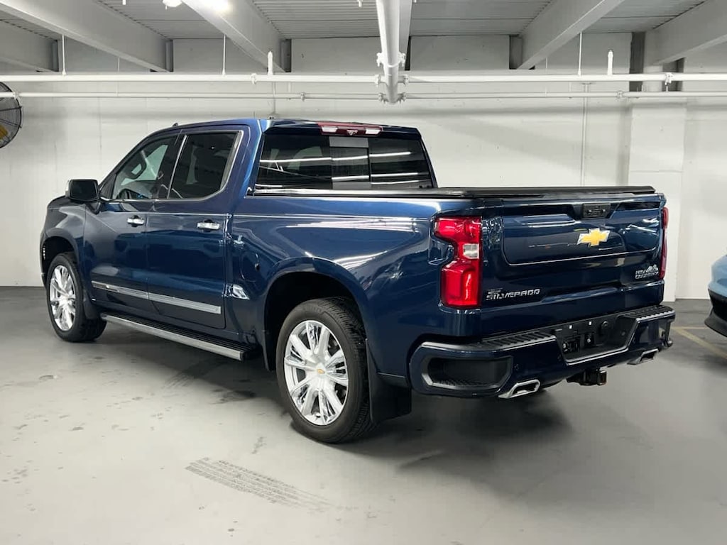 Used 2022 Chevrolet Silverado 1500 High Country 4WD Crew Cab 147 Truck
