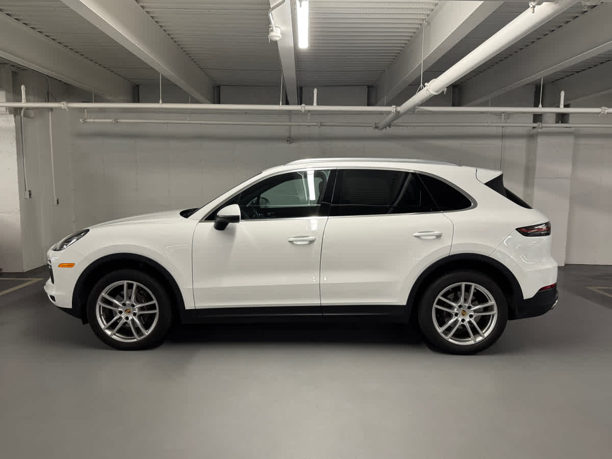 2019 Porsche Cayenne photo 2