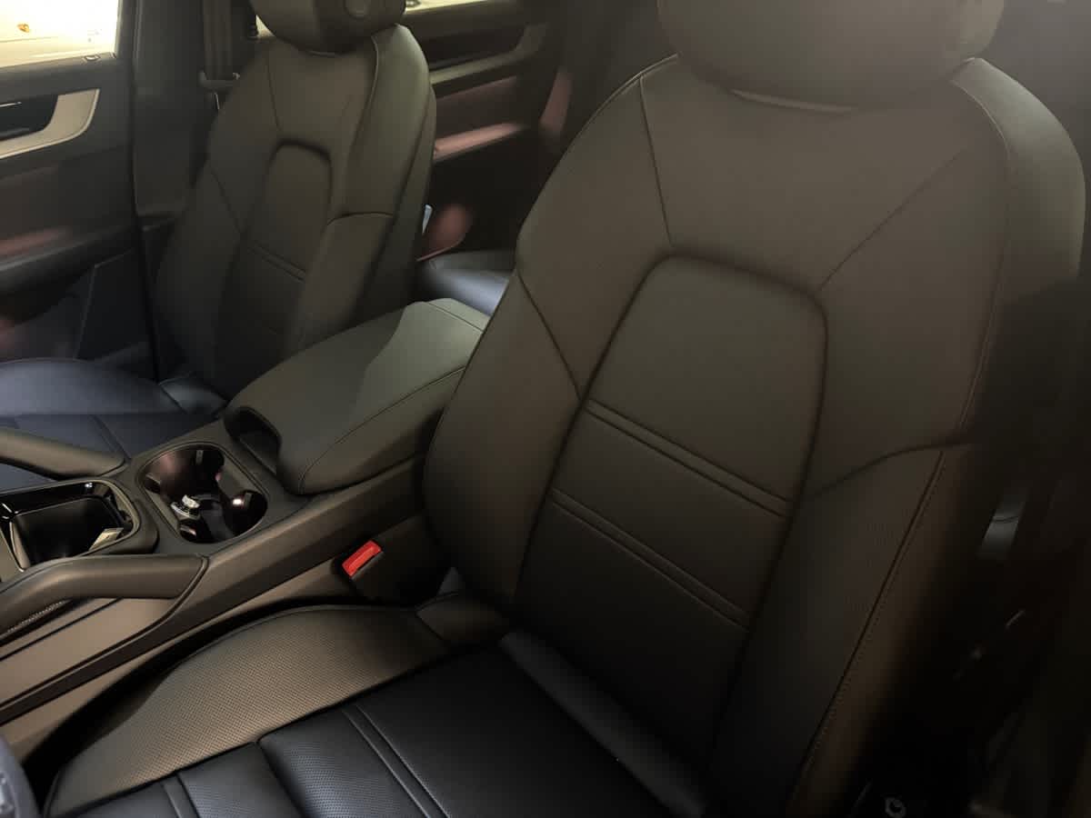 new 2026 Porsche Cayenne car