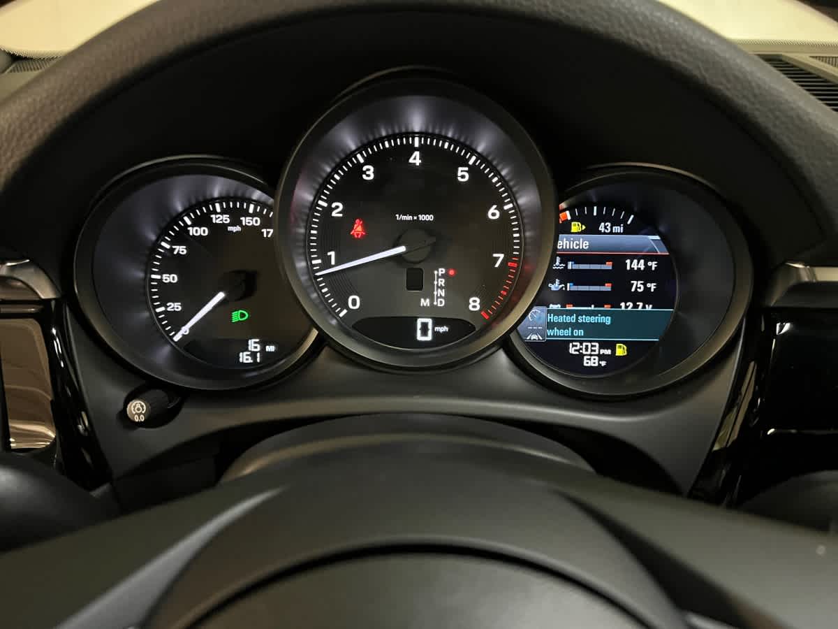 new 2026 Porsche Macan car
