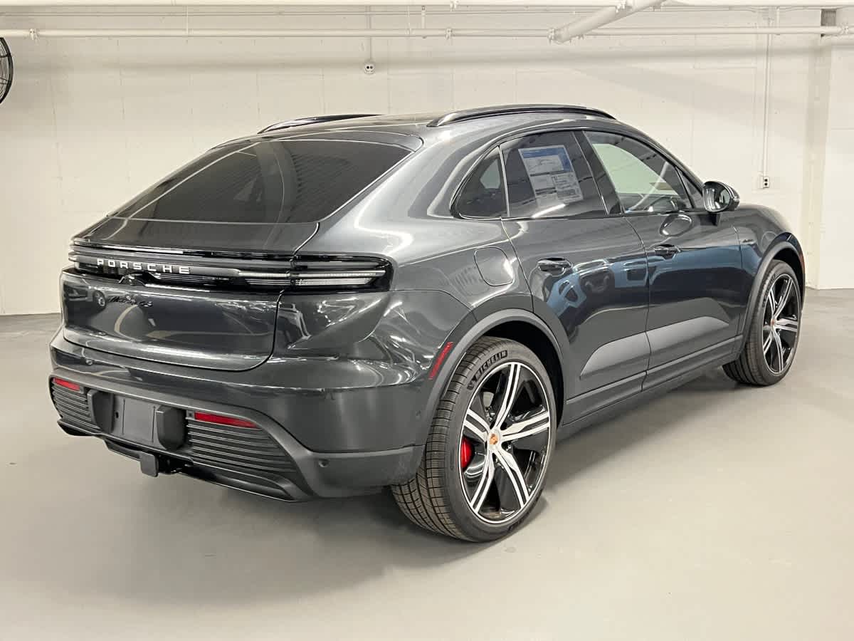 new 2026 Porsche Macan car