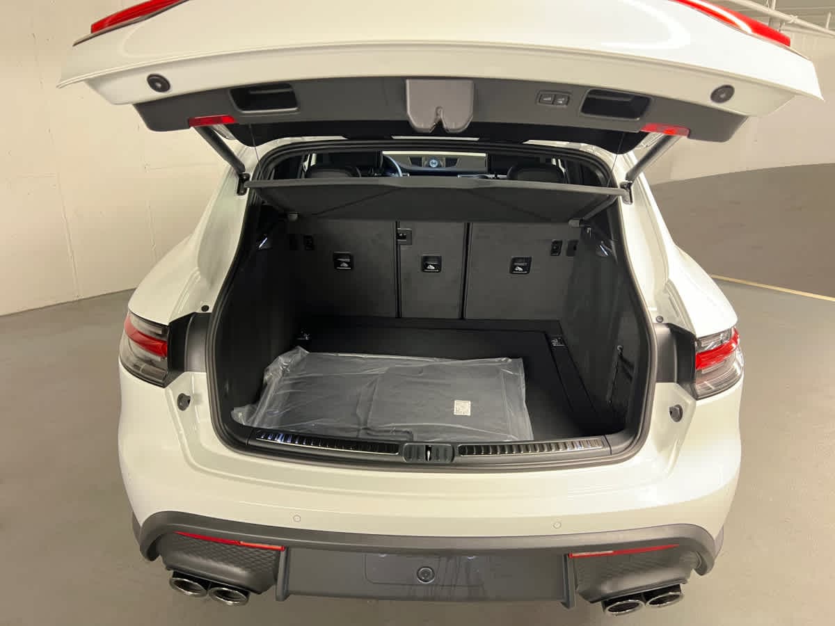 new 2026 Porsche Macan car