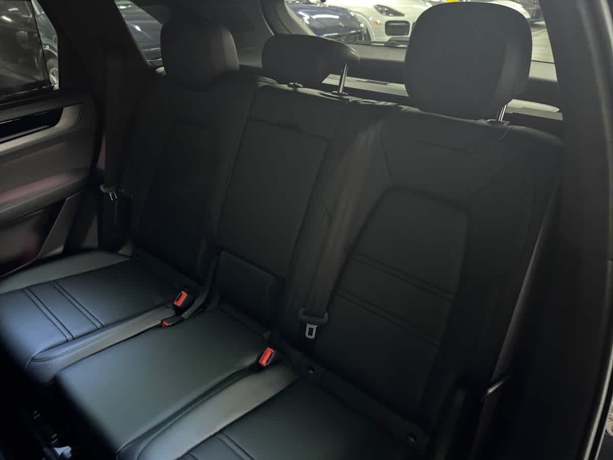 new 2025 Porsche Cayenne car