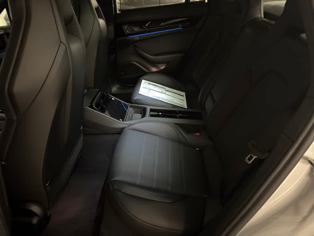 new 2026 Porsche Panamera car