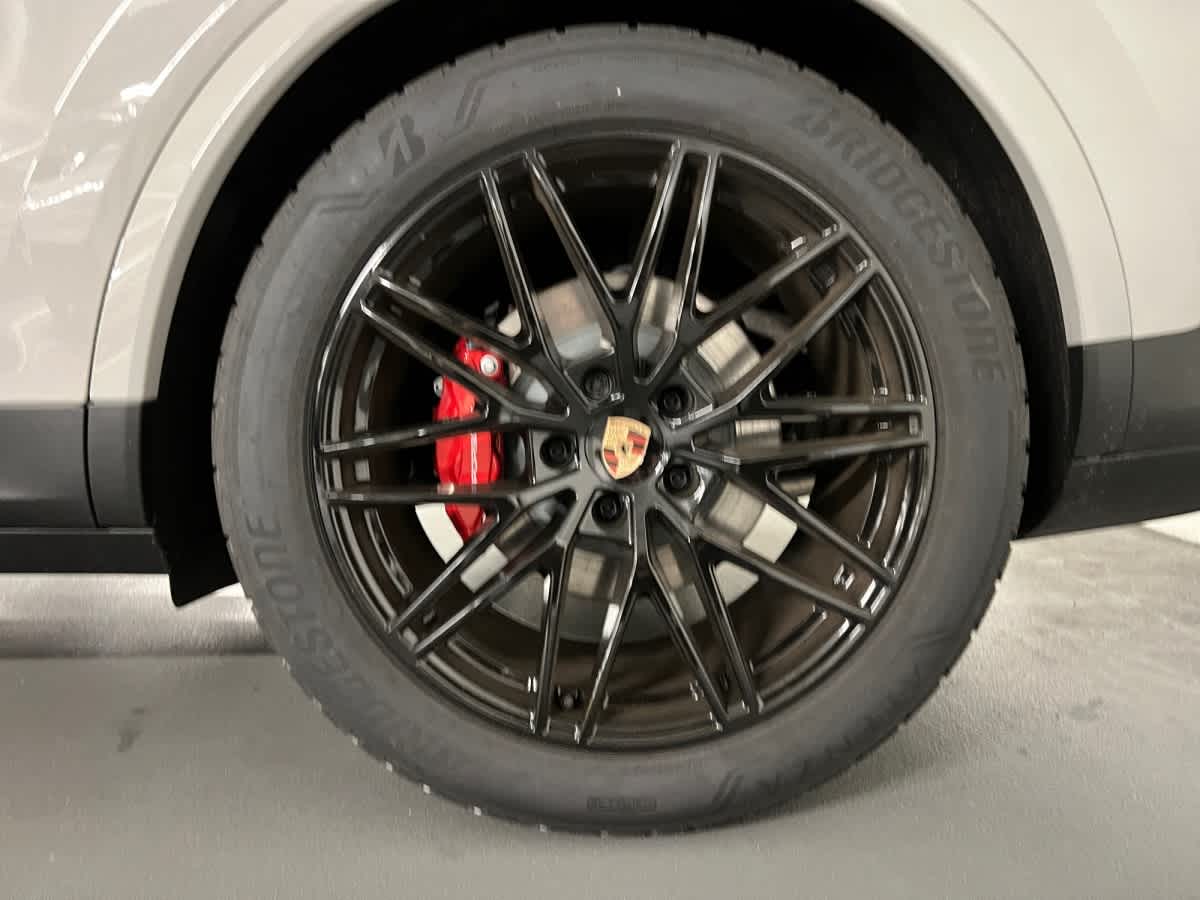 new 2026 Porsche Cayenne car