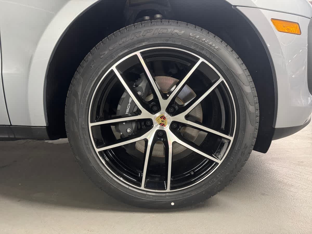 new 2026 Porsche Macan car