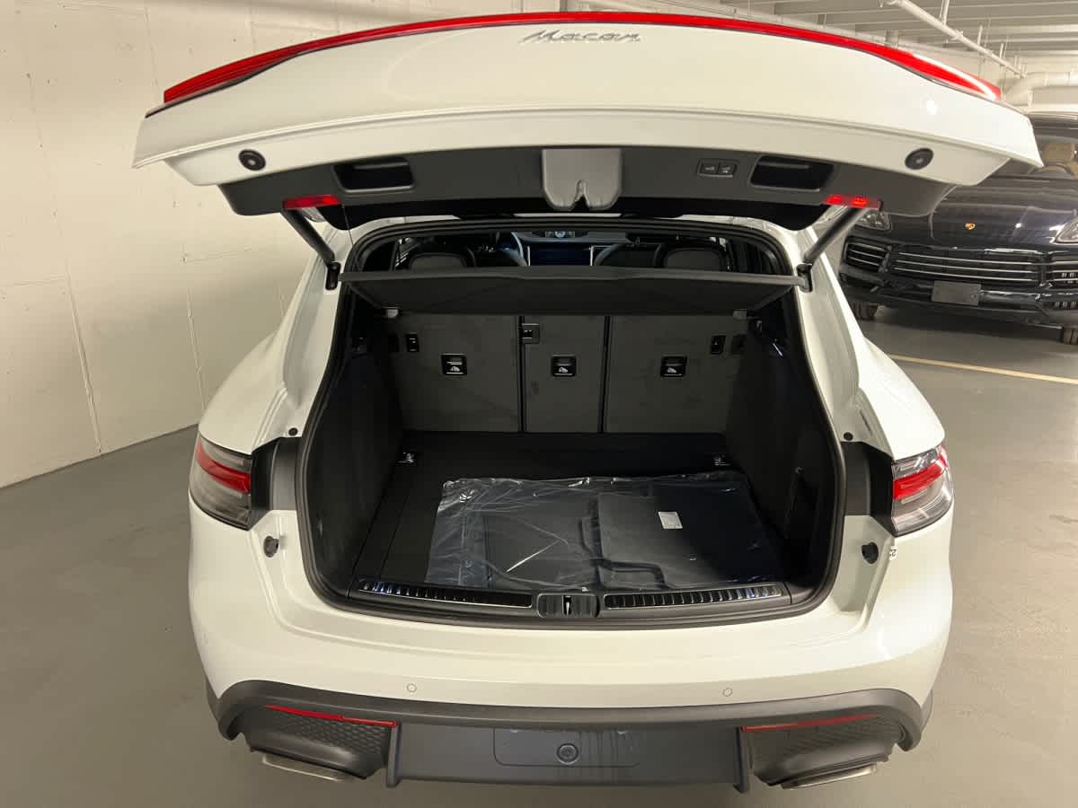 new 2026 Porsche Macan car