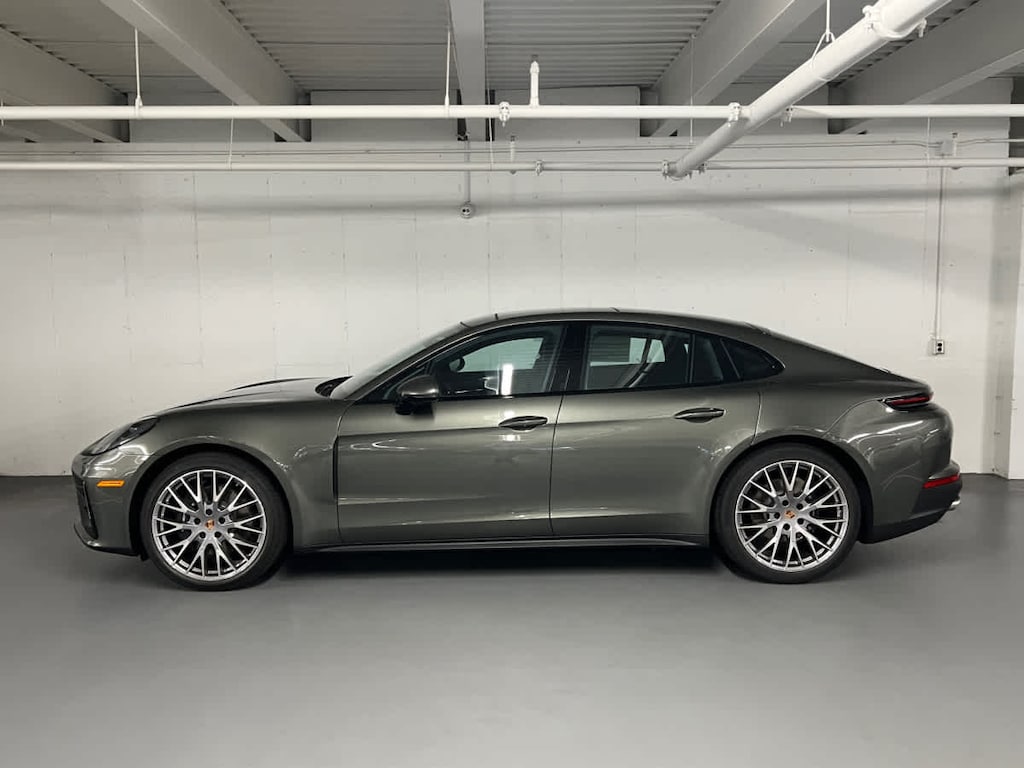 New 2026 Porsche Panamera 4 Sedan
