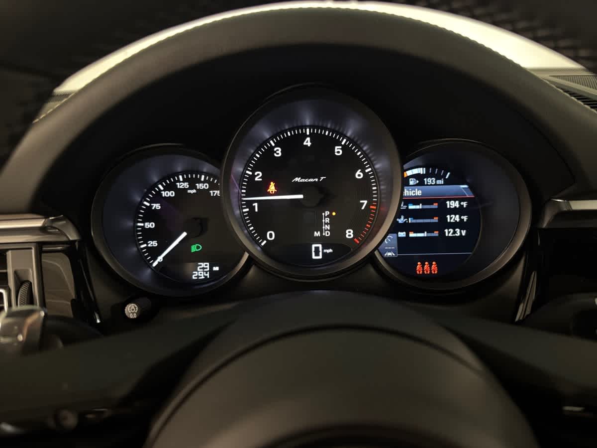 new 2026 Porsche Macan car