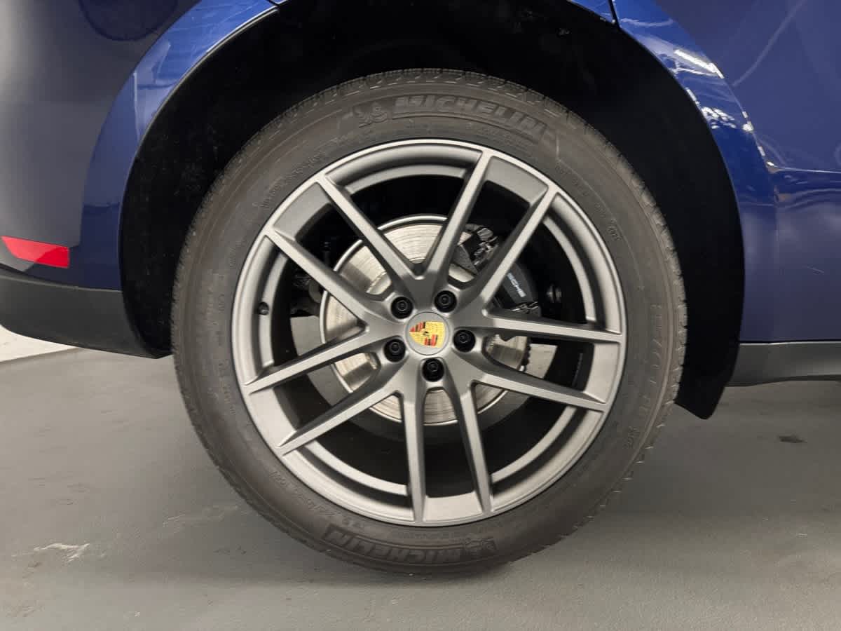 new 2026 Porsche Macan car