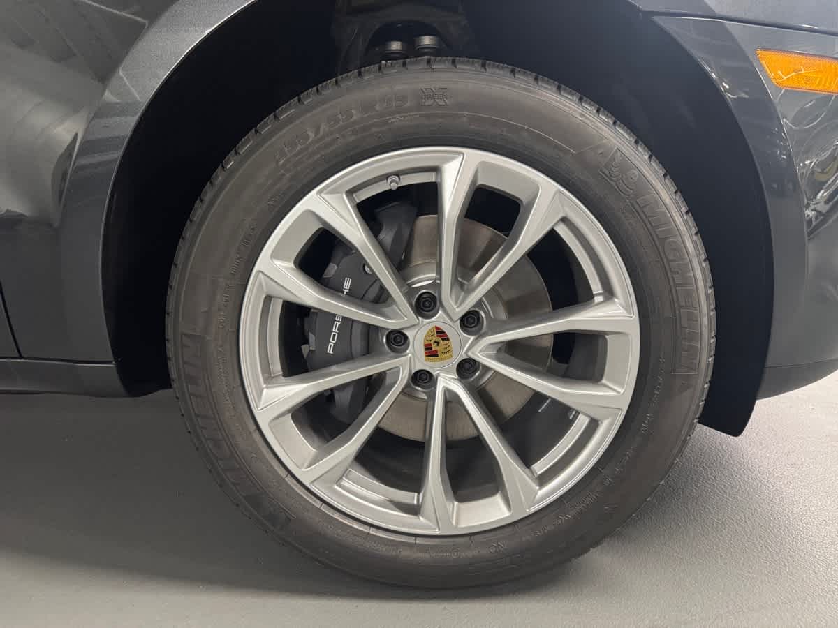 new 2026 Porsche Macan car