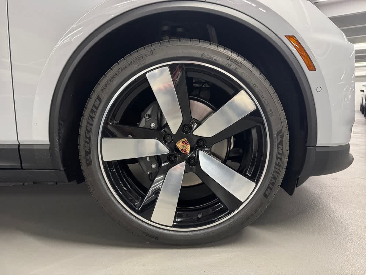 new 2026 Porsche Macan car