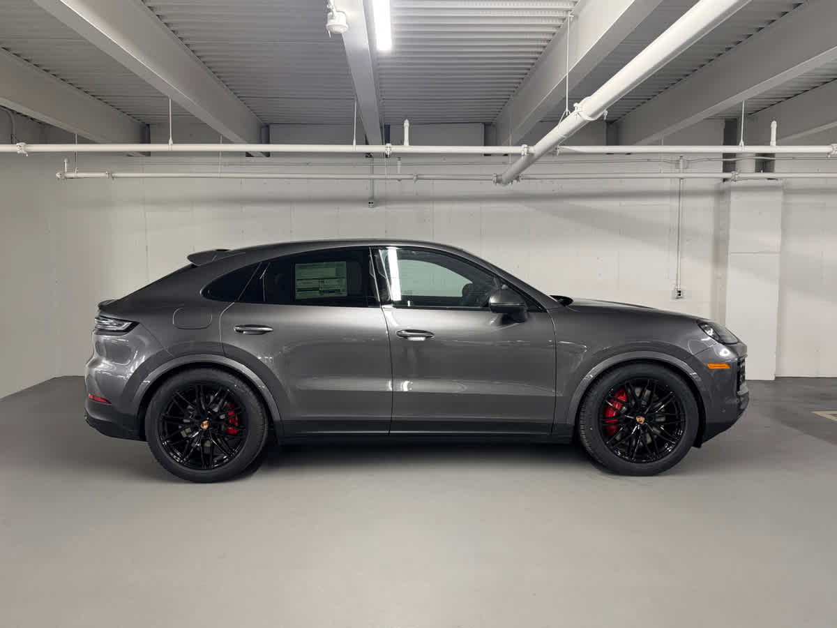 new 2026 Porsche Cayenne car