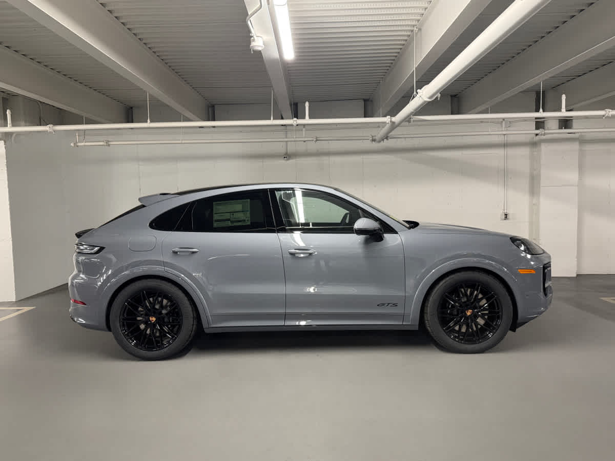 new 2026 Porsche Cayenne car