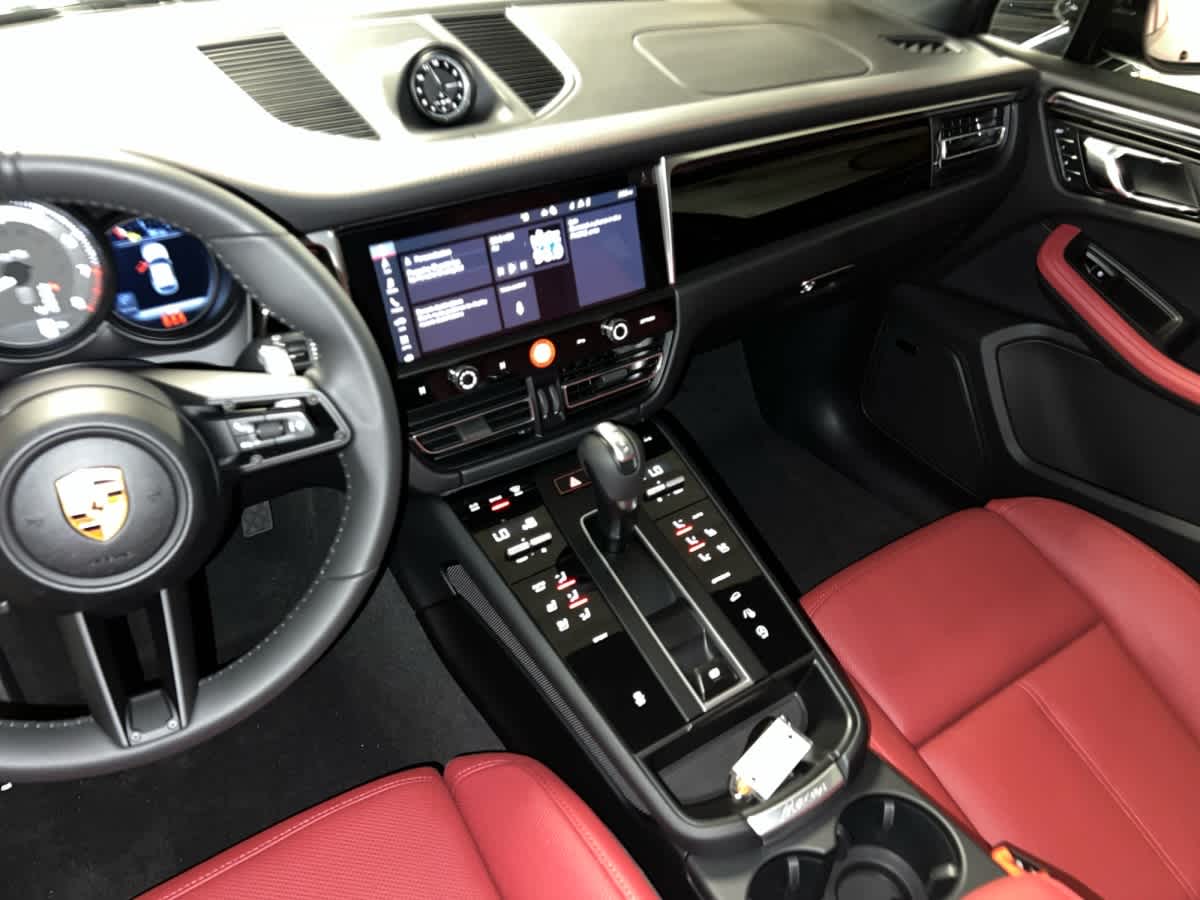 new 2026 Porsche Macan car