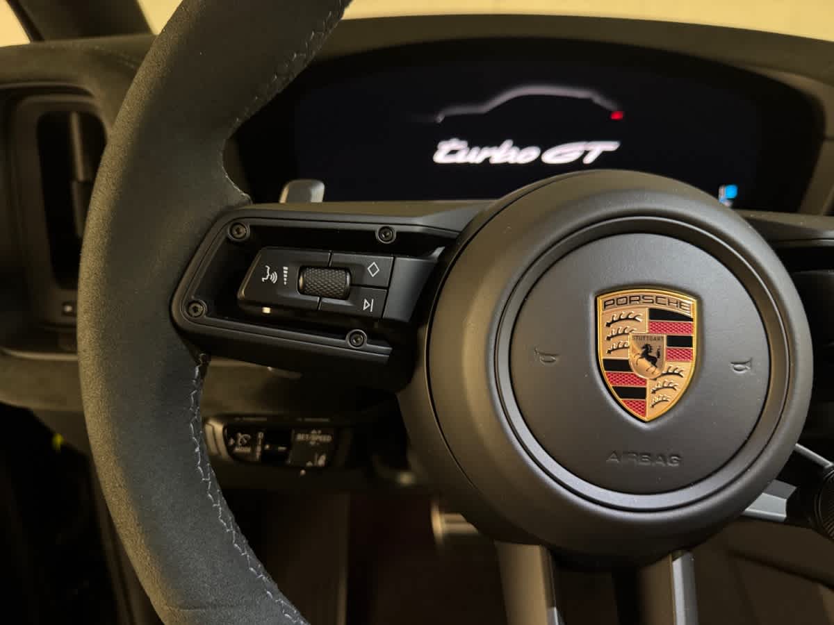 new 2025 Porsche Cayenne car