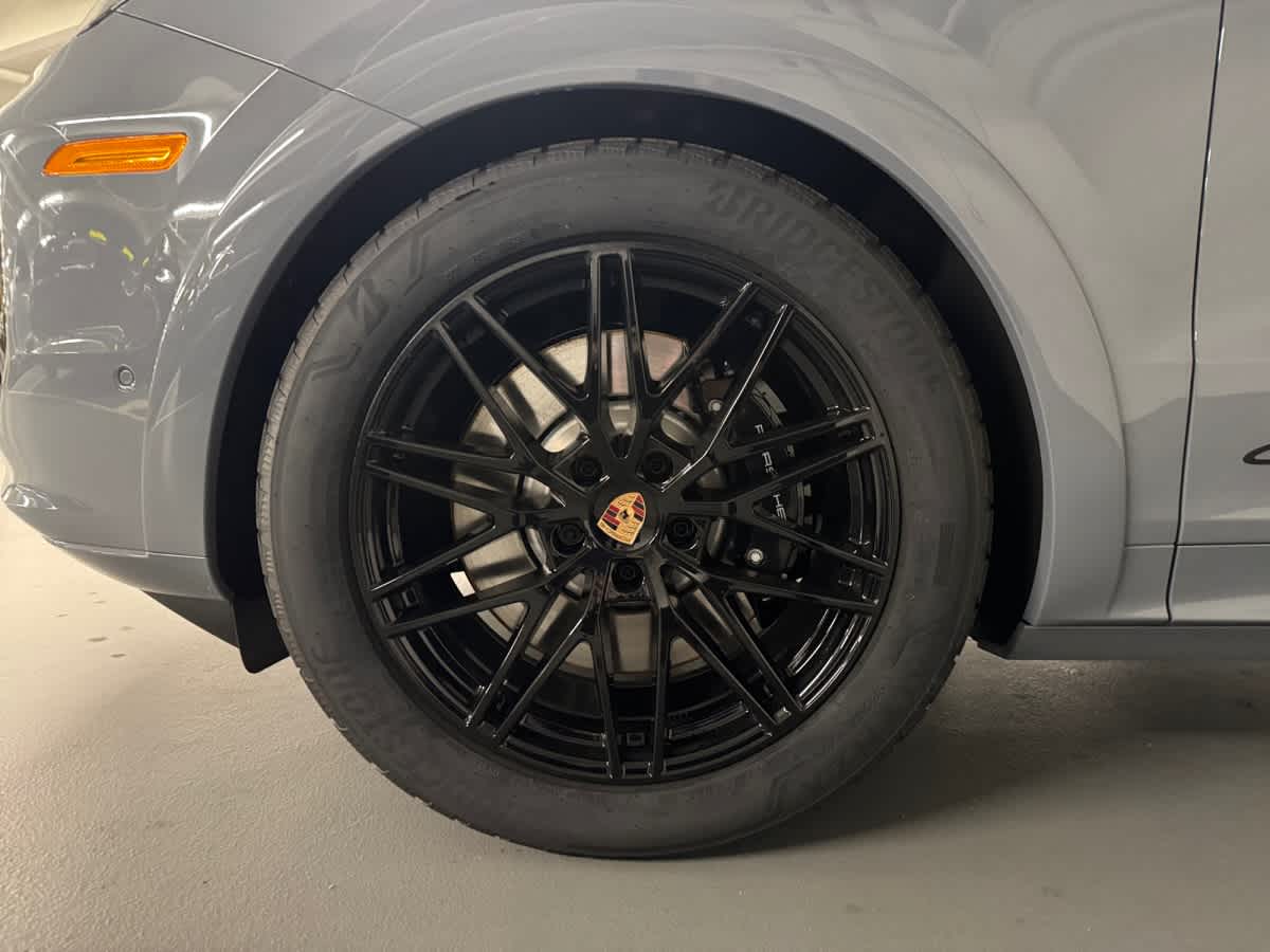 new 2026 Porsche Cayenne car