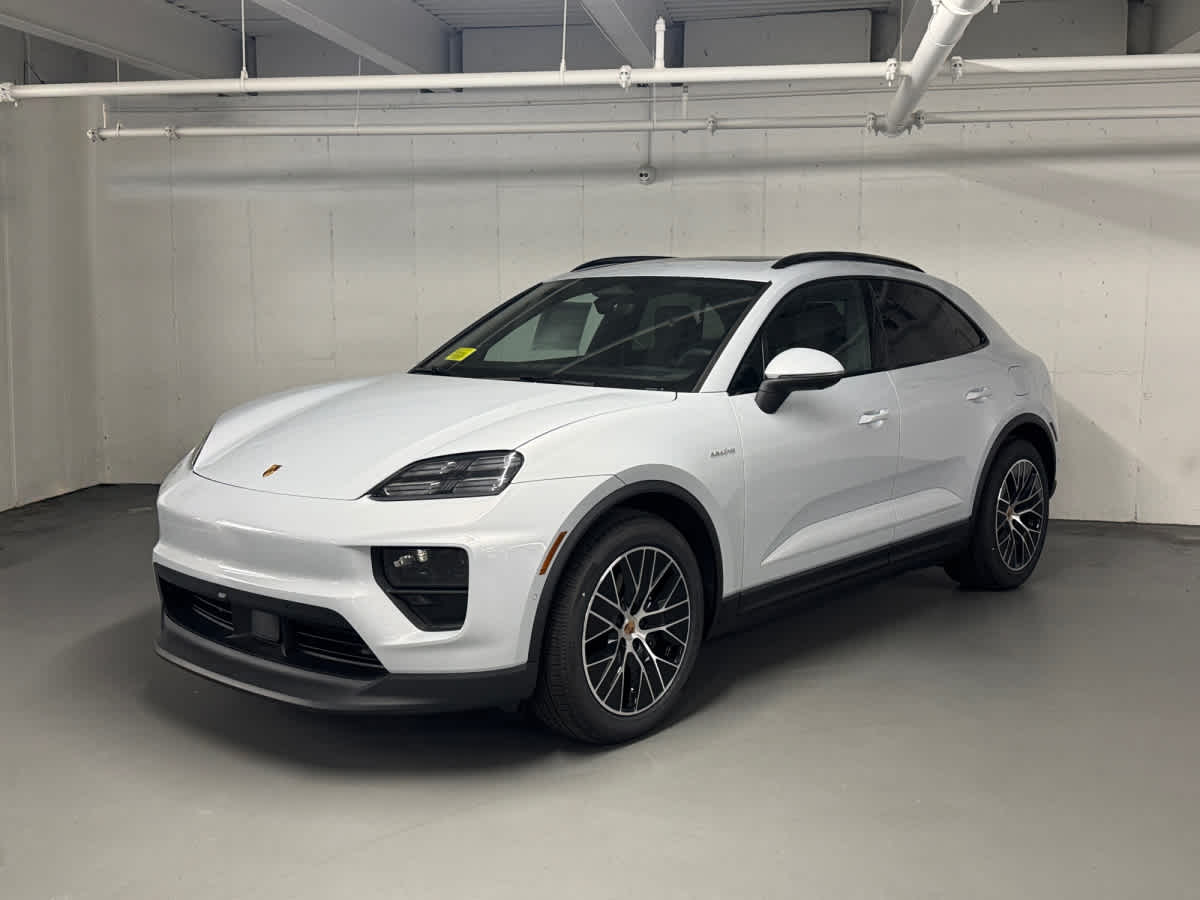new 2026 Porsche Macan car