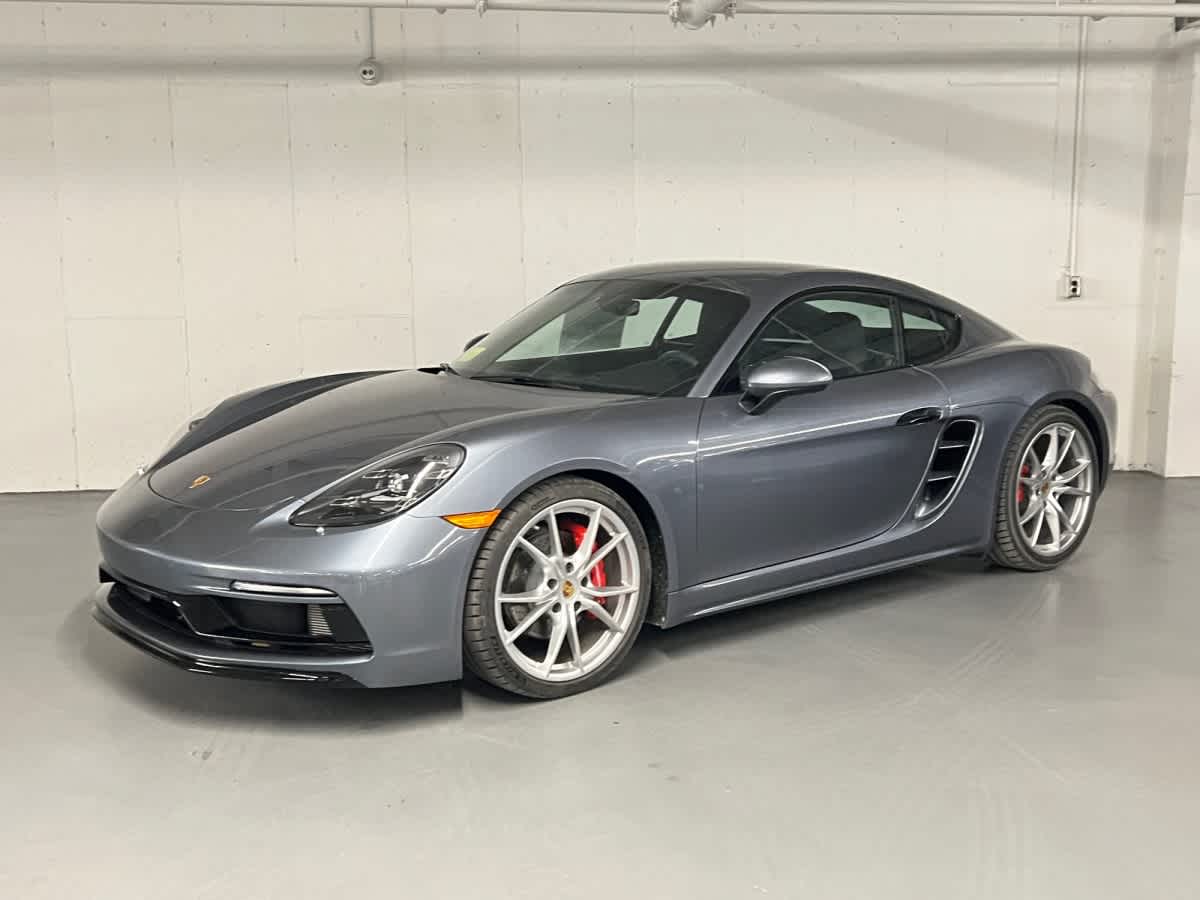 new 2025 Porsche 718 Cayman car