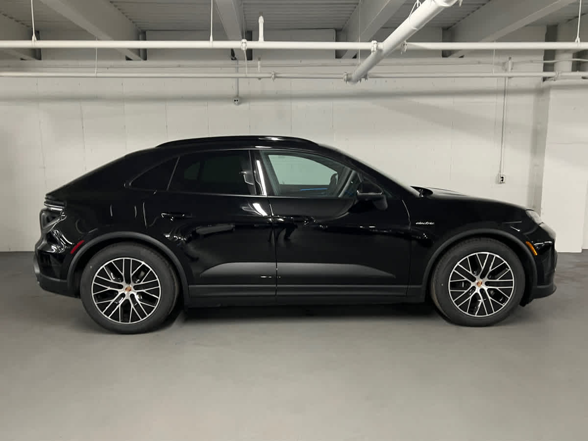 new 2026 Porsche Macan car