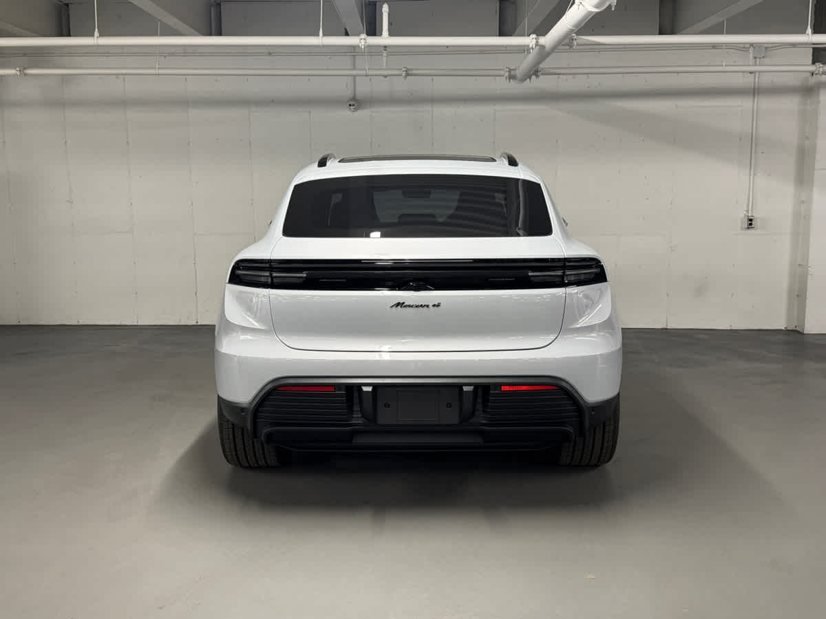new 2026 Porsche Macan car