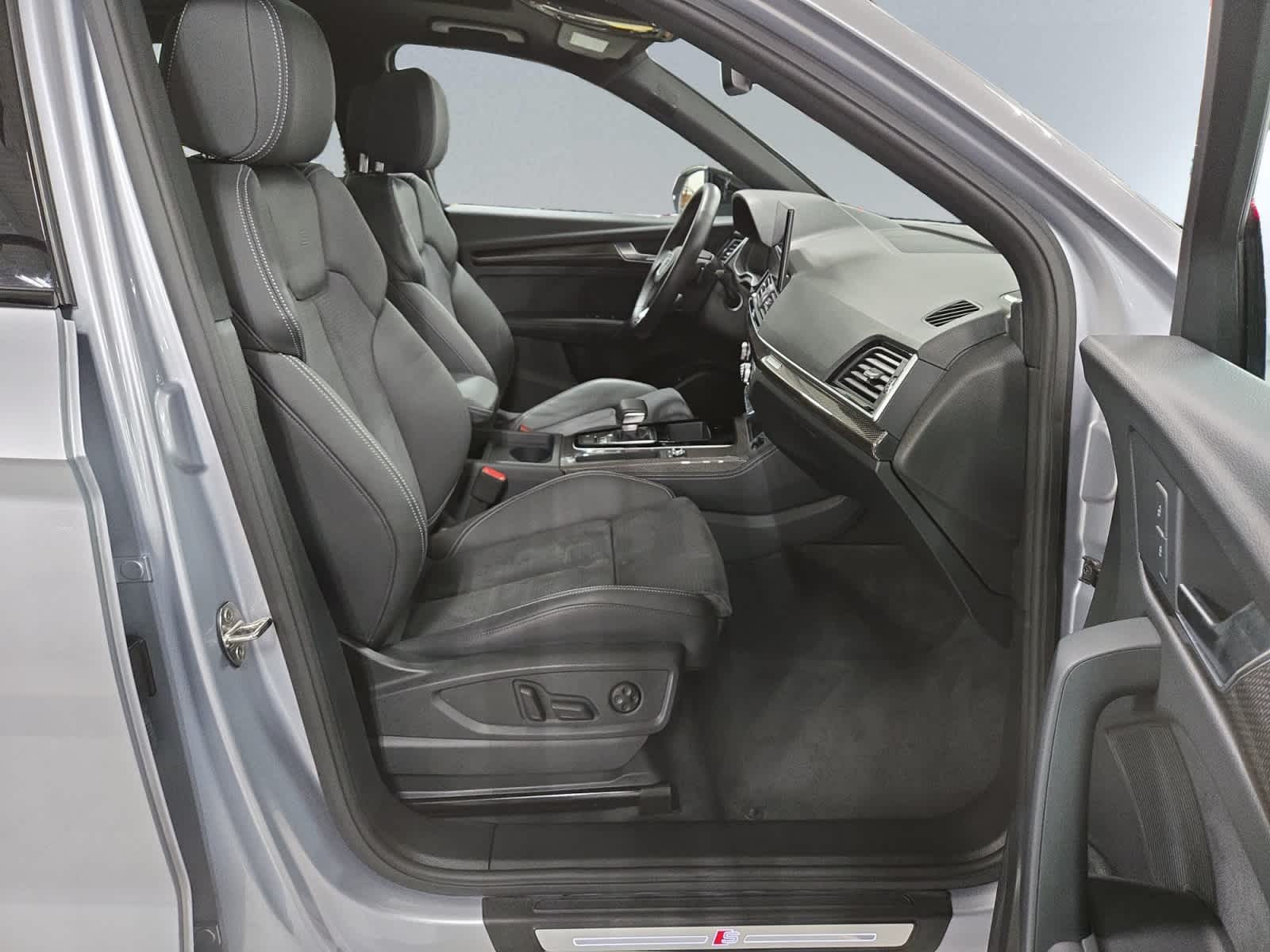 used 2024 Audi SQ5 car, priced at $46,998