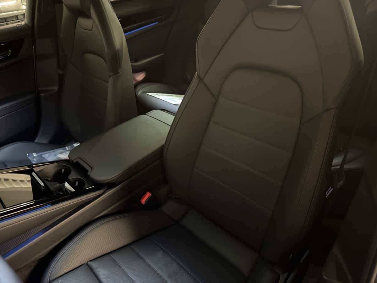 new 2026 Porsche Panamera car