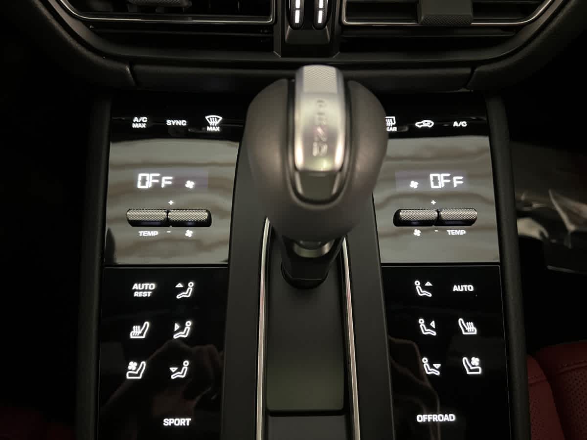 new 2026 Porsche Macan car