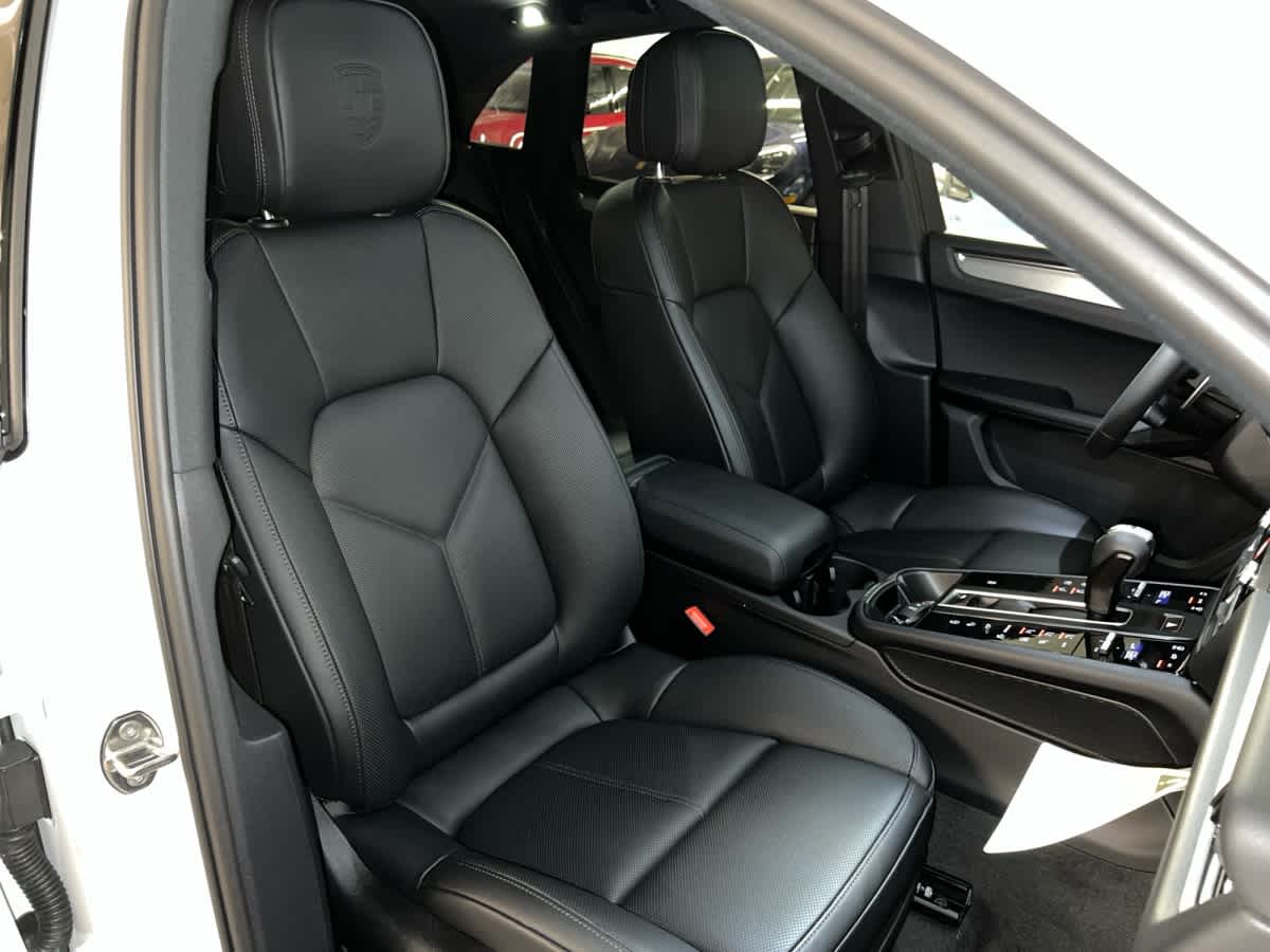 new 2026 Porsche Macan car