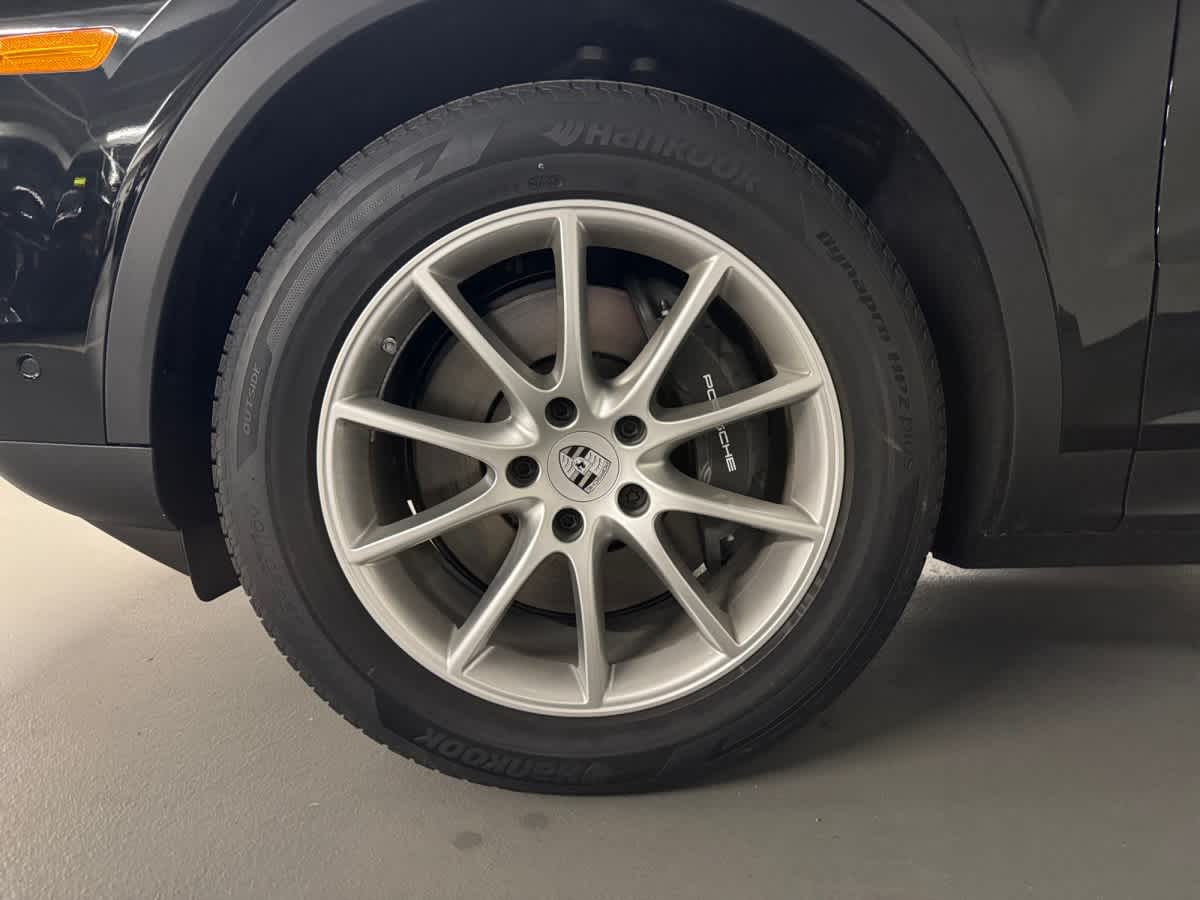 new 2026 Porsche Cayenne car