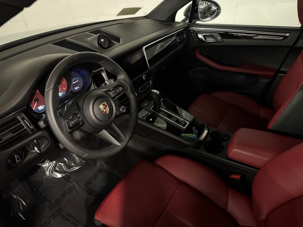 Certified 2025 Porsche Macan SUV