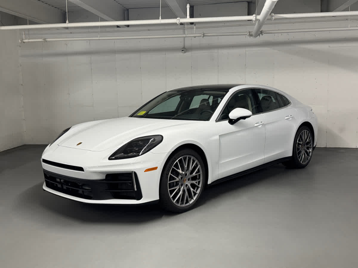 new 2026 Porsche Panamera car