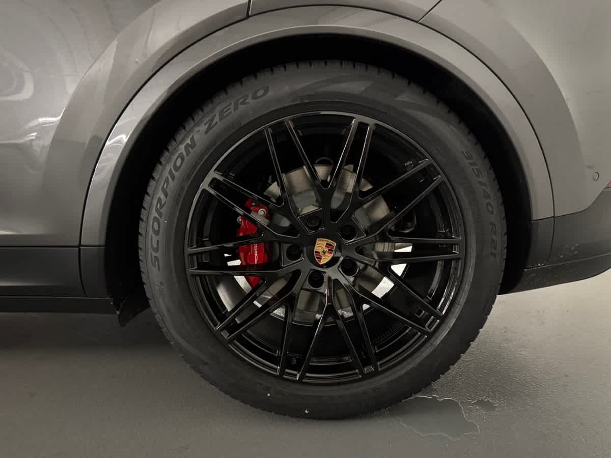new 2026 Porsche Cayenne car