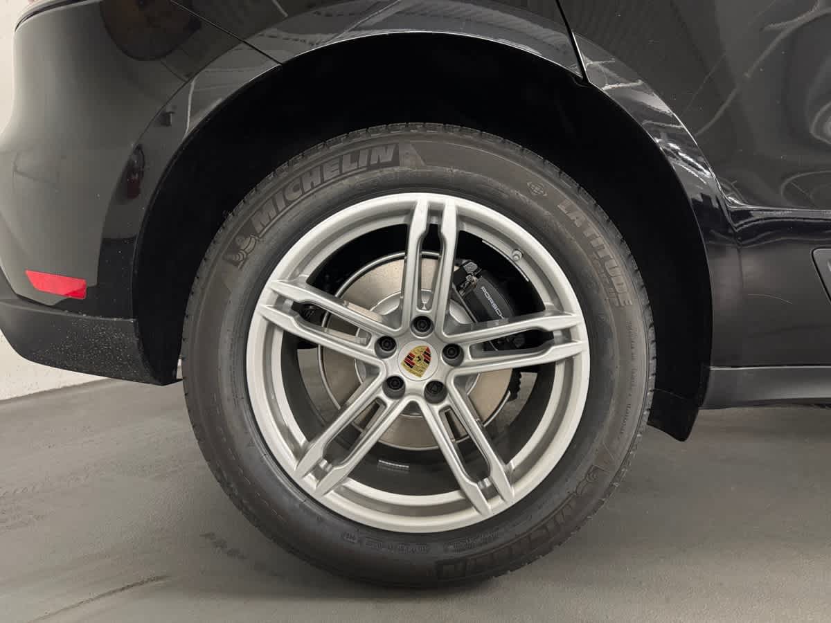 new 2026 Porsche Macan car