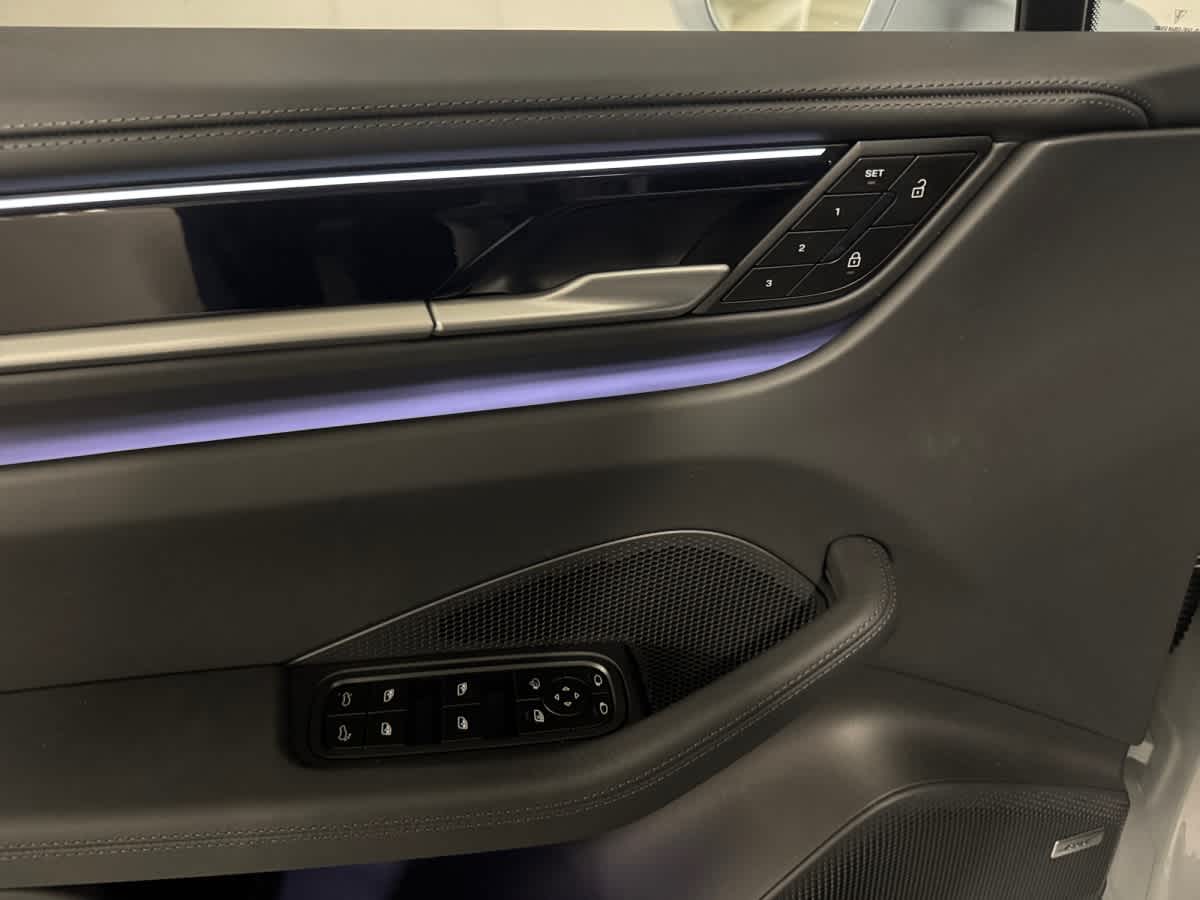 new 2026 Porsche Macan car