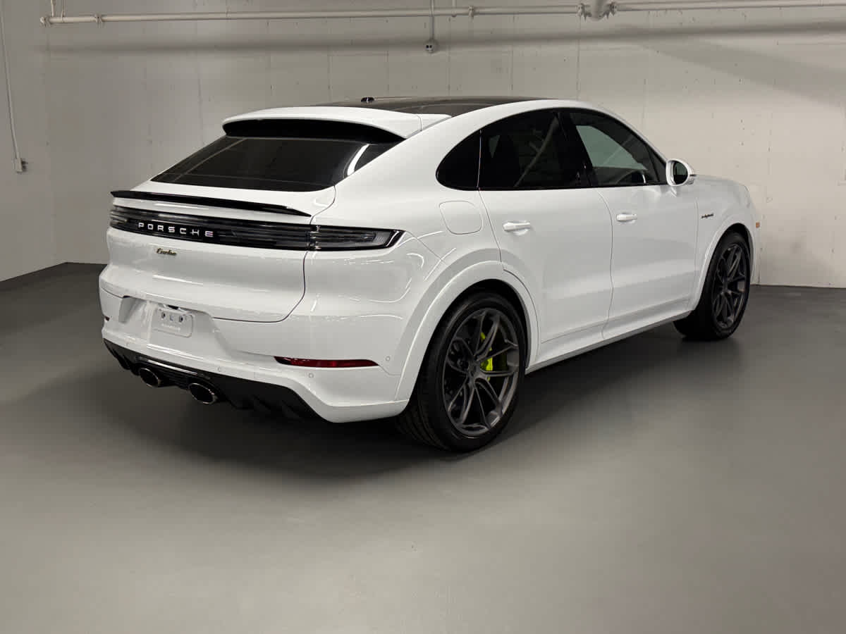 new 2025 Porsche Cayenne car