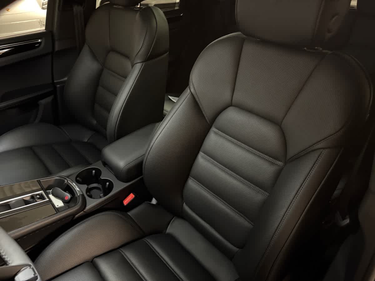 new 2026 Porsche Macan car