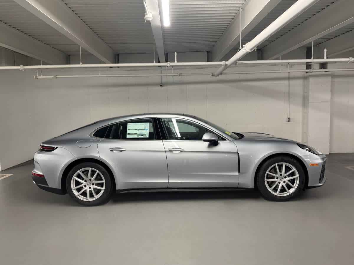 new 2026 Porsche Panamera car