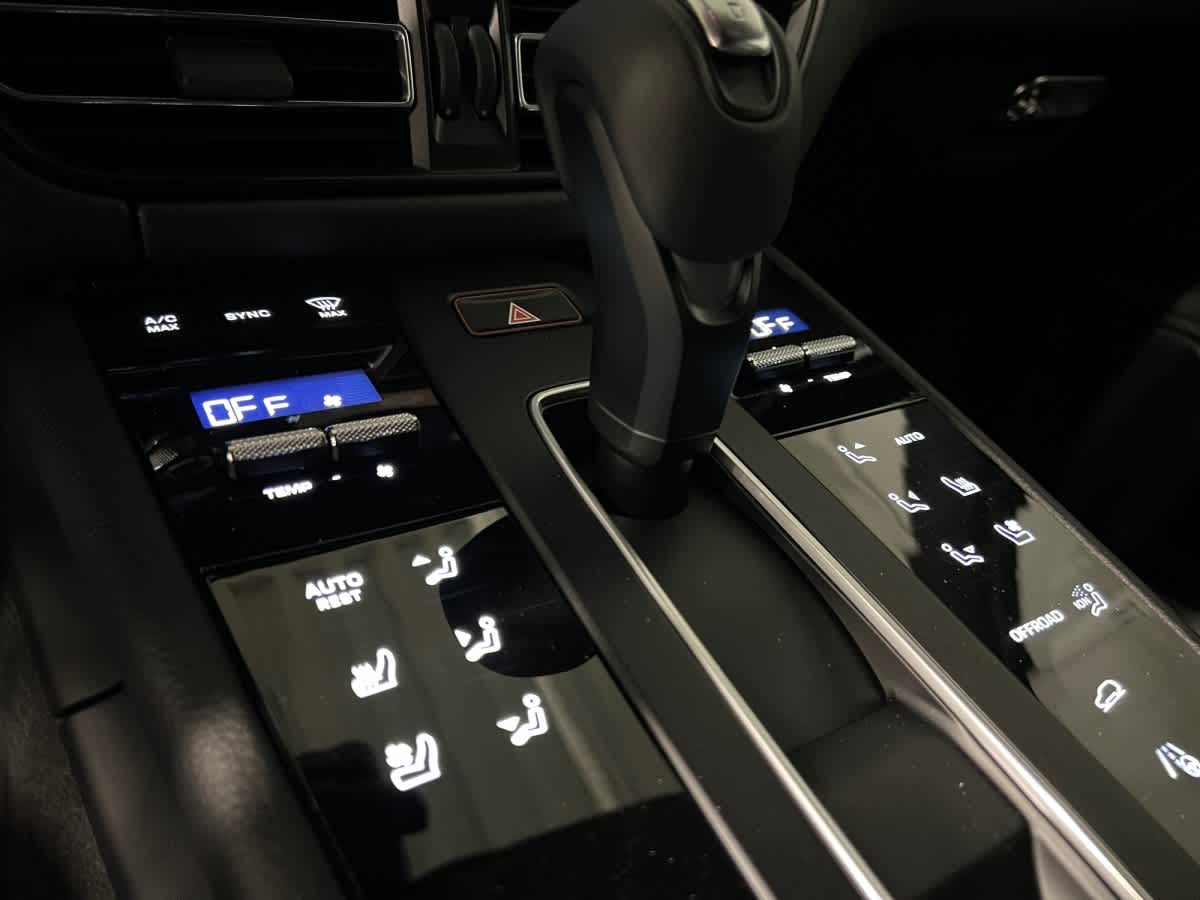 new 2026 Porsche Macan car